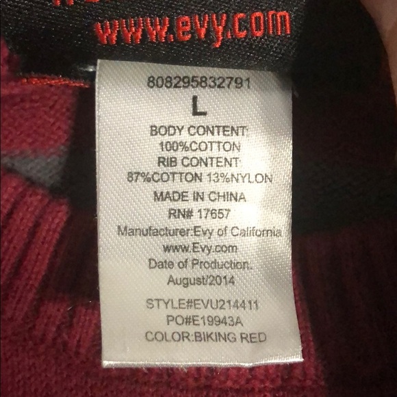 Puma T-shirt/Sweater Bundle🤑 - Picture 5 of 6